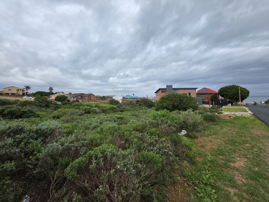 0 Bedroom Property for Sale in Wavecrest Eastern Cape